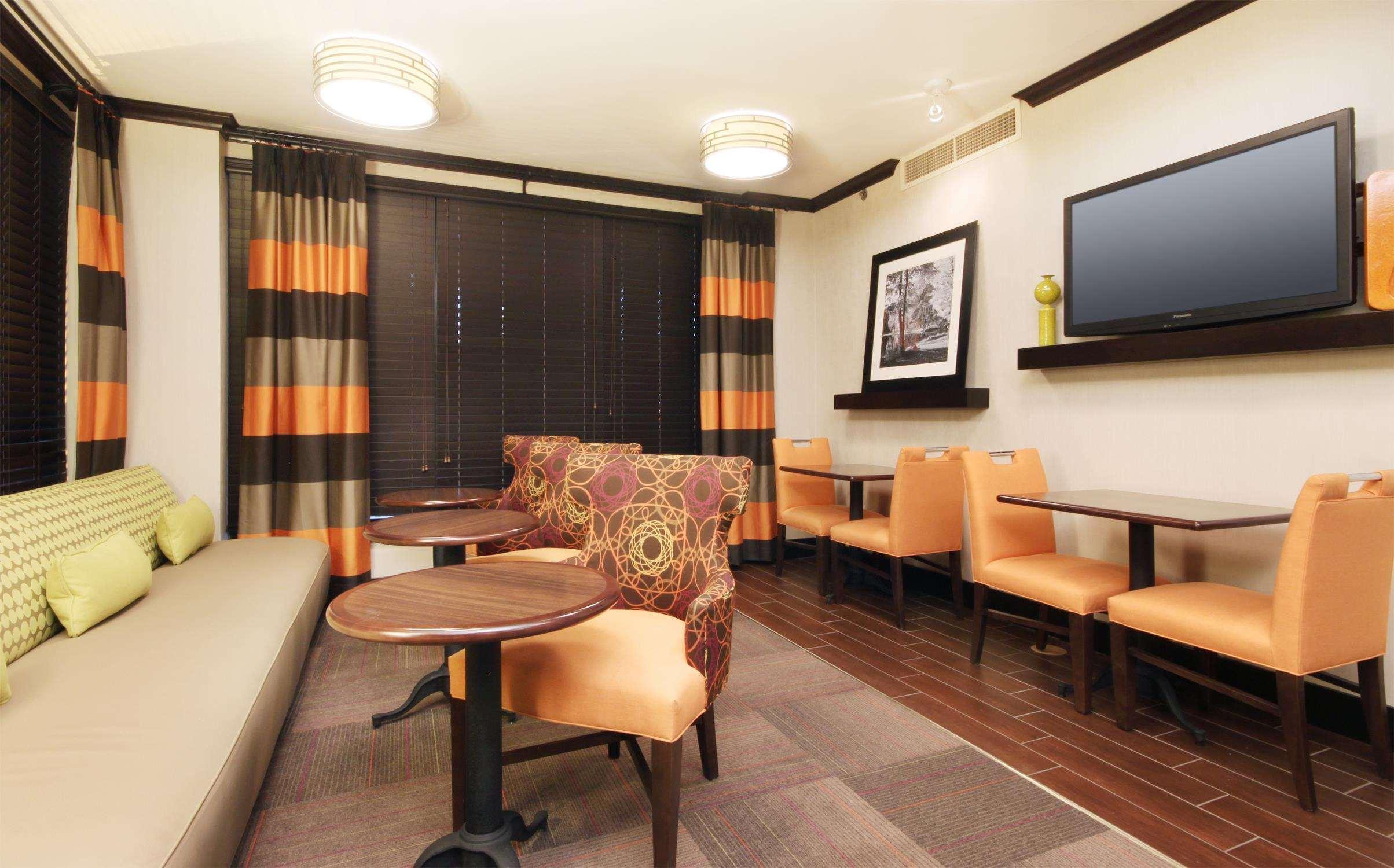Hampton Inn Оверленд Парк Ресторан фото